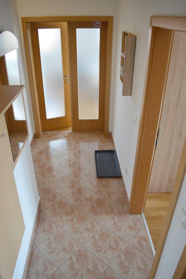 Apartment Marlena Zagreb Exteriör bild